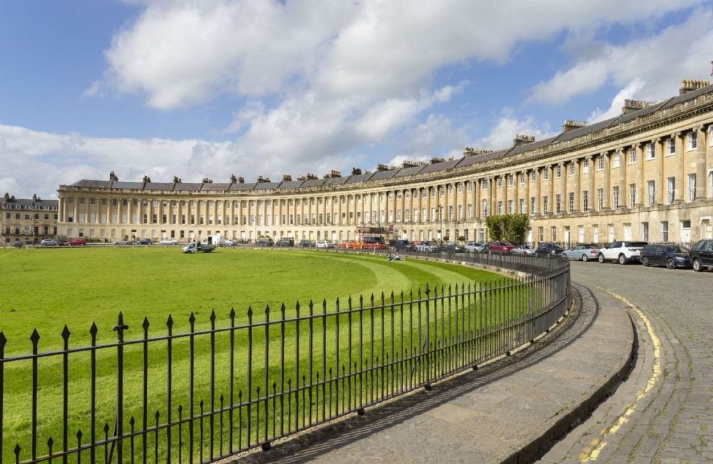 impressive destinations in Bath: The Royal Crescent